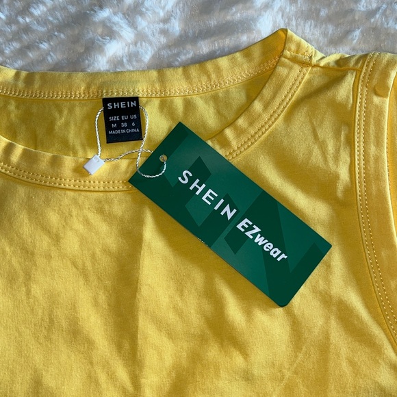 NWT yellow cropped tank top - Picture 5 of 8